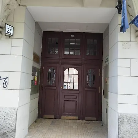 Center Emilii Plater *